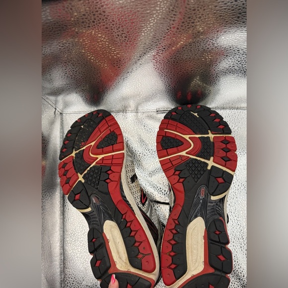 New Balance Men's Athletic Shoes - Gray and Red - Picture 10 of 11